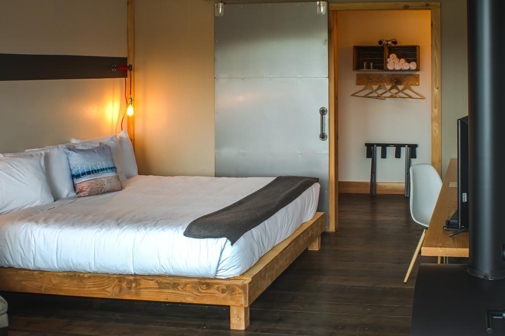 Ashore Hotel ซีไซด์ ภายนอก รูปภาพ